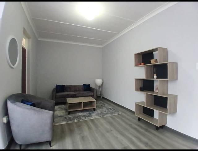 2 BEDROOM FLAT FOR SALE IN PEACEHAVEN
